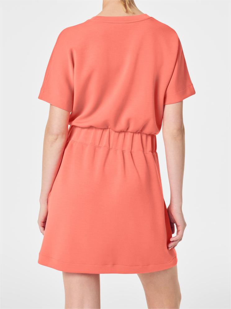 Casual Elastic-Waist T-Shirt Dress